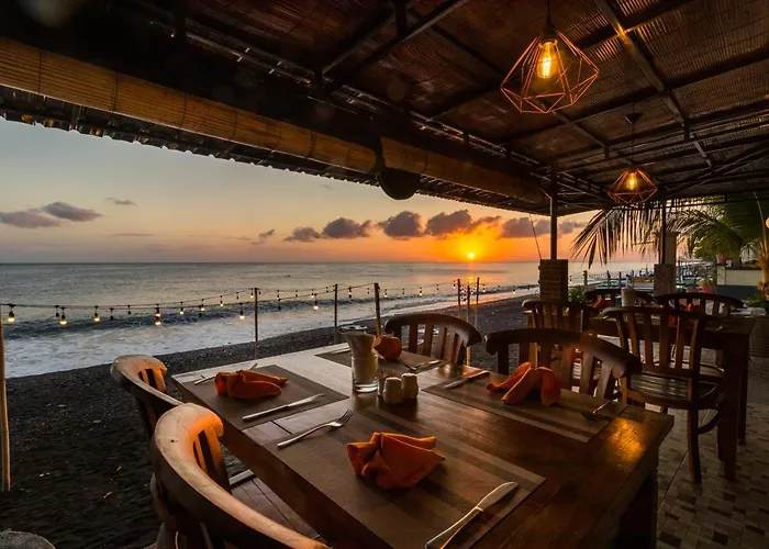 ホリデーパーク Amed Beach Resort 3*